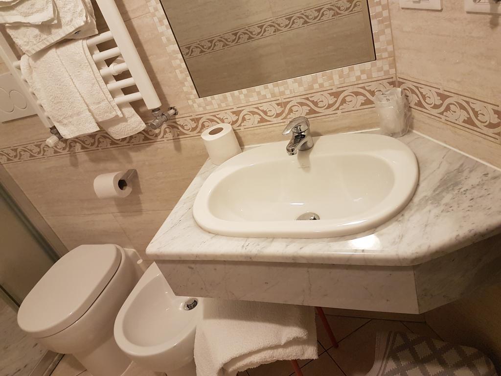 Hotel Mignon Alassio Eksteriør billede