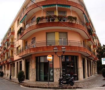 Hotel Mignon Alassio Eksteriør billede