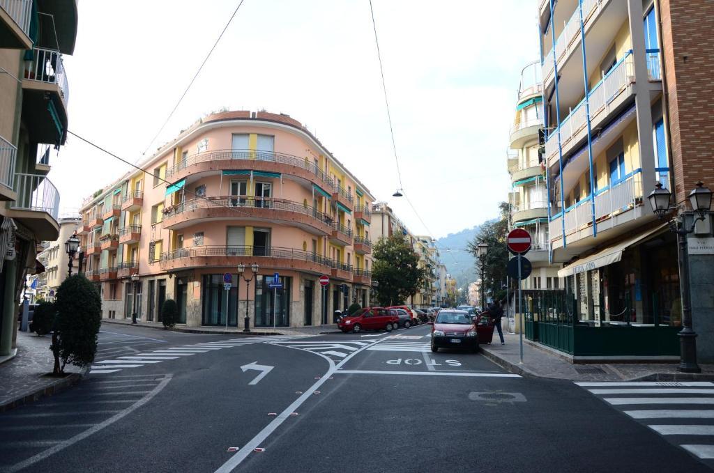 Hotel Mignon Alassio Eksteriør billede